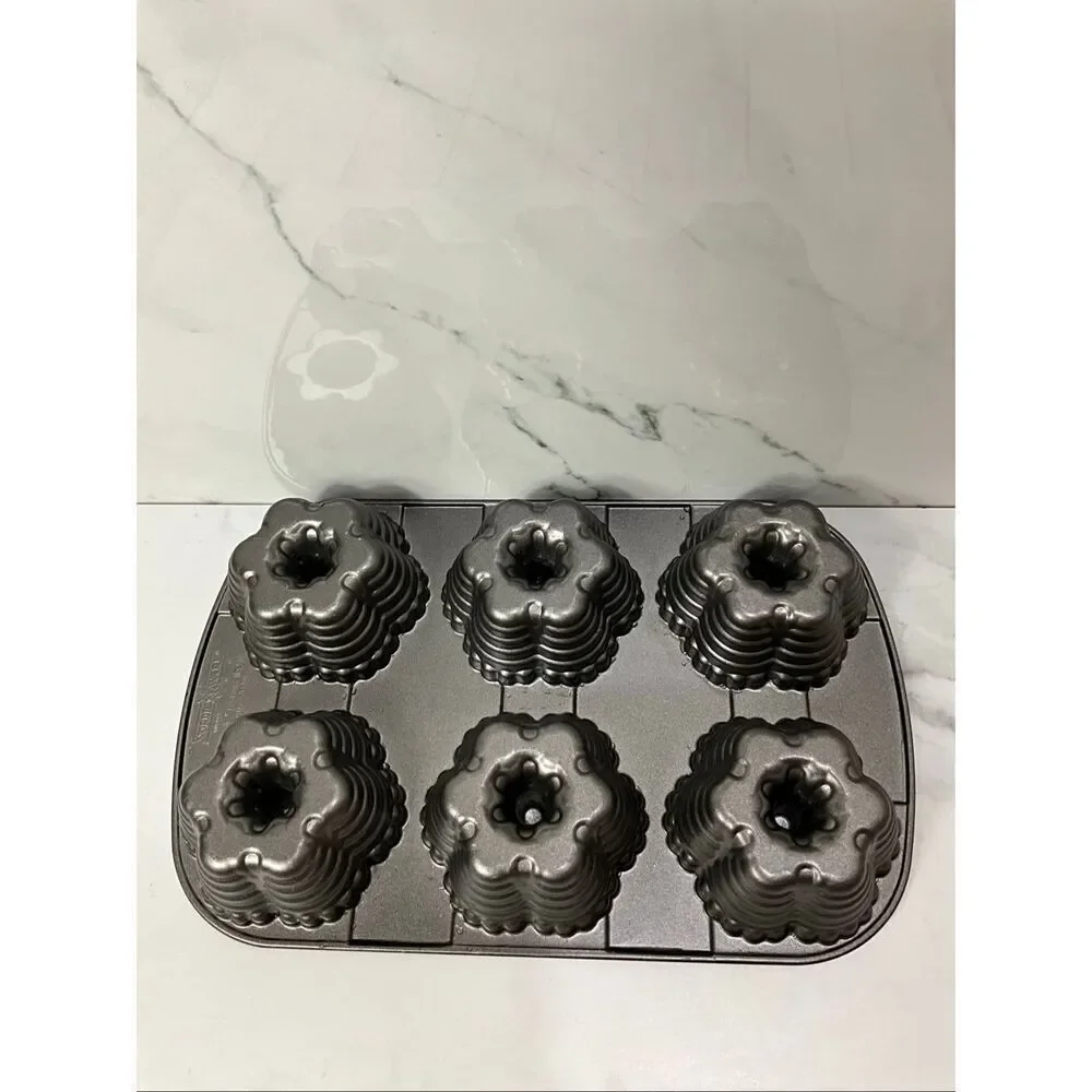 NORDIC WARE Festival Muffin Pan